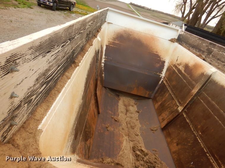 image for item DN7384 2018 ITM RM242BD  bottom dump trailer