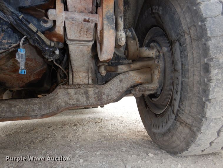 image for item DN7385 2003 Mack CV700  dump truck