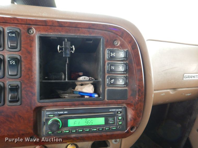 image for item DN7385 2003 Mack CV700  dump truck