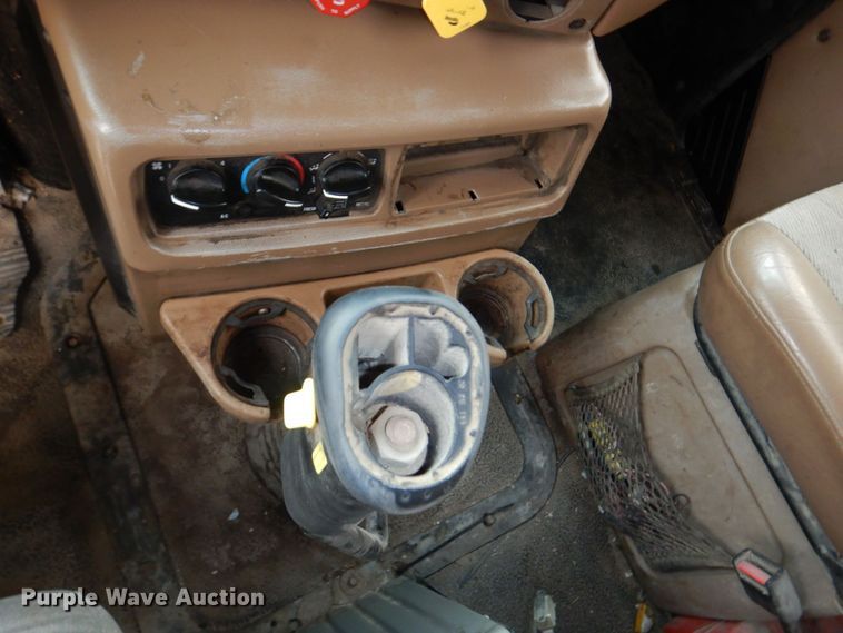 image for item DN7385 2003 Mack CV700  dump truck