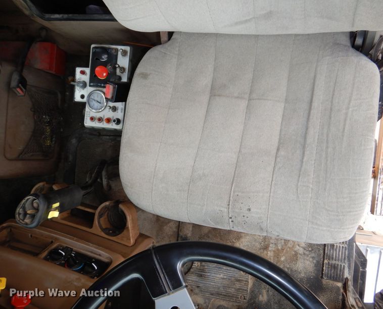 image for item DN7385 2003 Mack CV700  dump truck