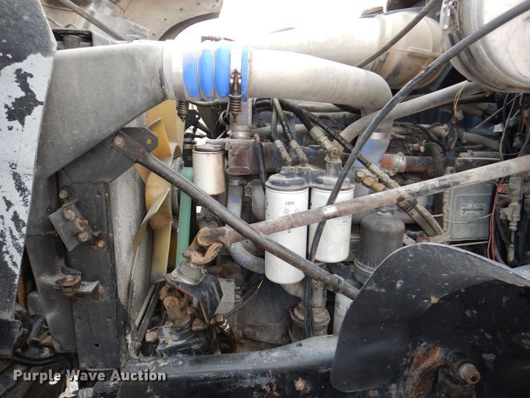 image for item DN7385 2003 Mack CV700  dump truck