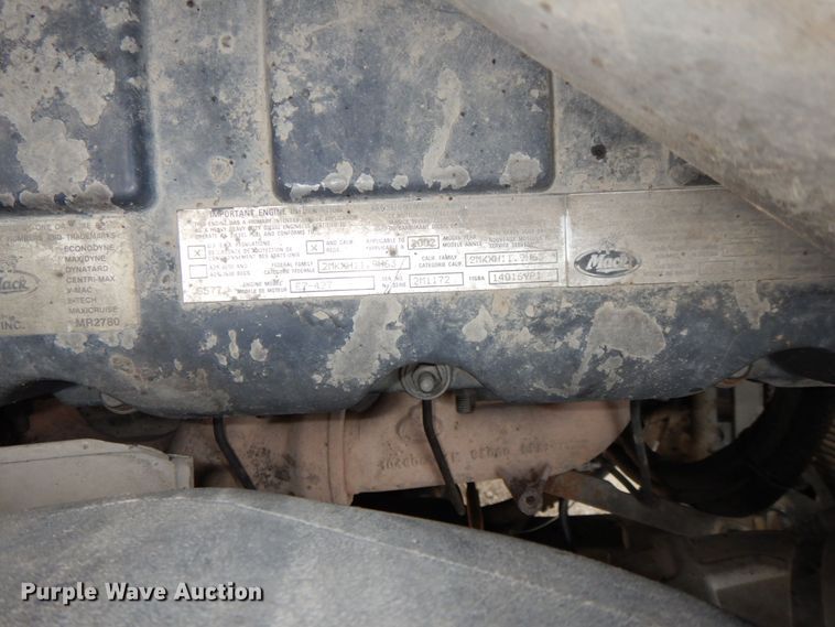 image for item DN7385 2003 Mack CV700  dump truck