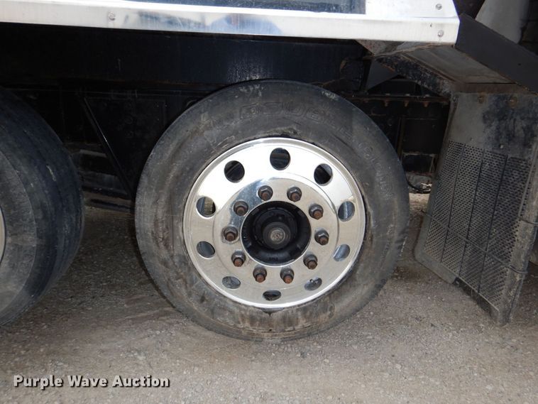 image for item DN7385 2003 Mack CV700  dump truck