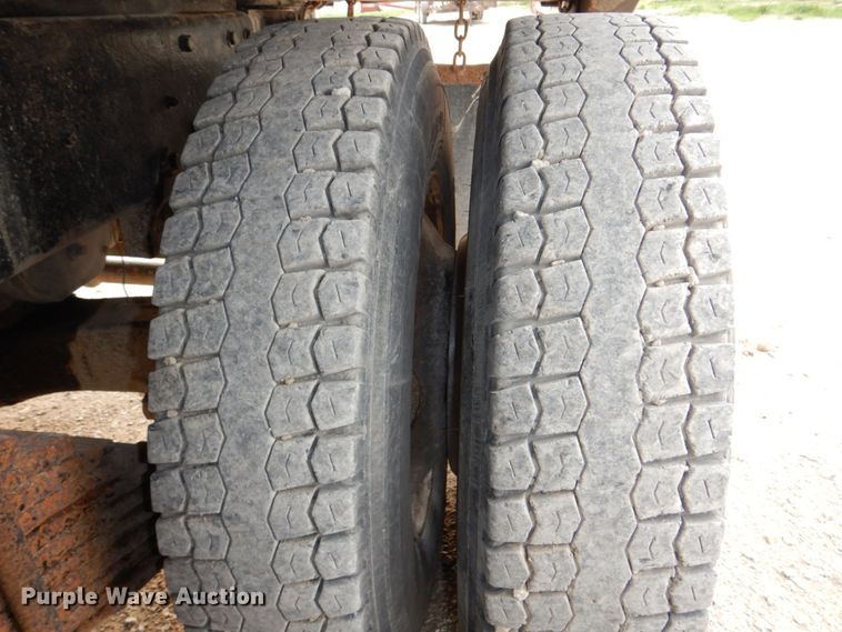 image for item DN7385 2003 Mack CV700  dump truck