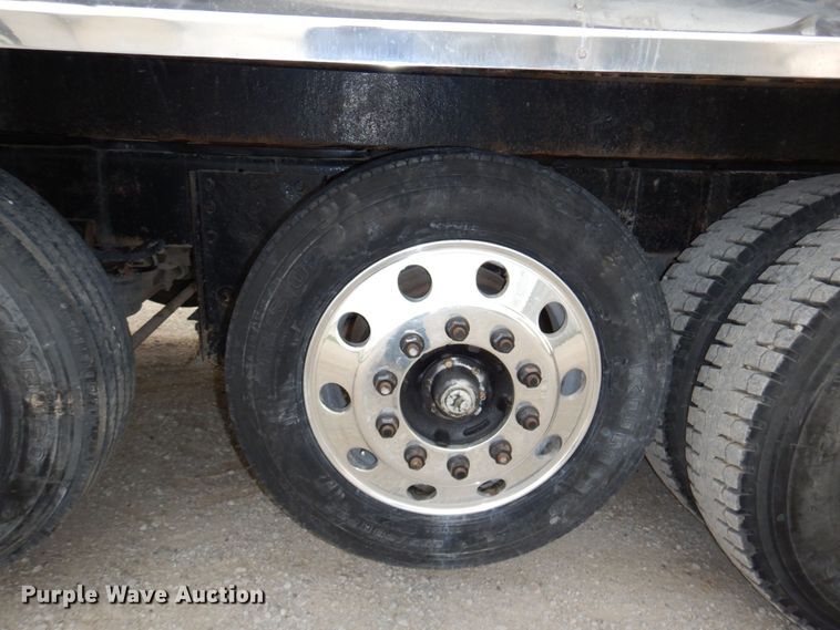 image for item DN7385 2003 Mack CV700  dump truck