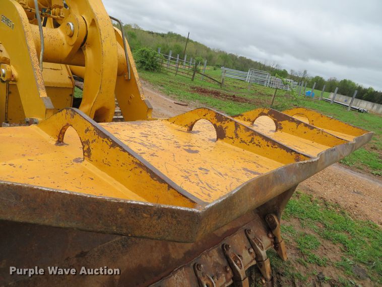 image for item DN7972 2004 John Deere 655C Series II  track loader