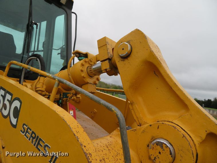 image for item DN7972 2004 John Deere 655C Series II  track loader