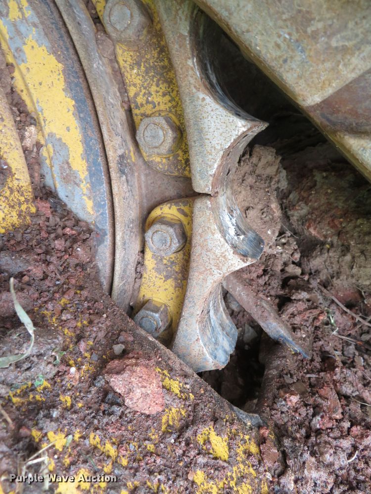 image for item DN7972 2004 John Deere 655C Series II  track loader