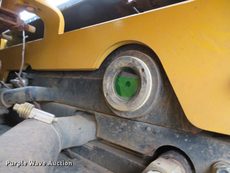 image for item DN7972 2004 John Deere 655C Series II  track loader