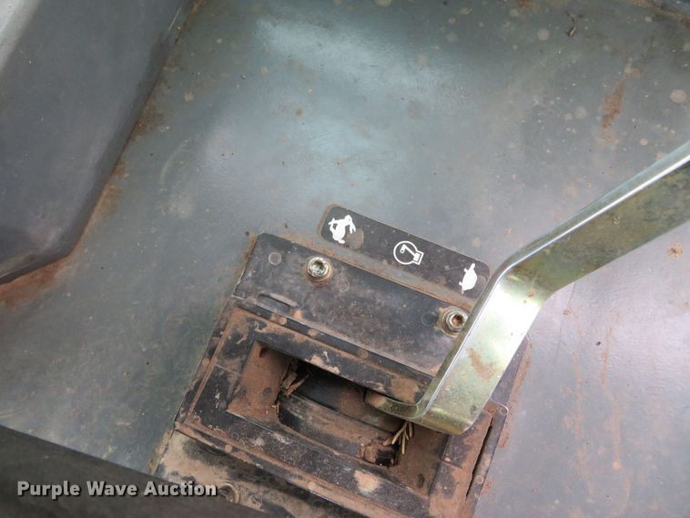 image for item DN7972 2004 John Deere 655C Series II  track loader