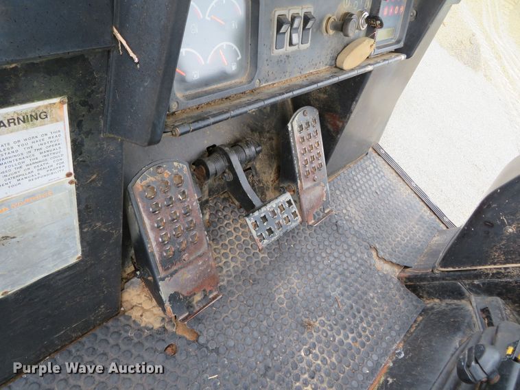 image for item DN7974 1997 Caterpillar 953C  track loader