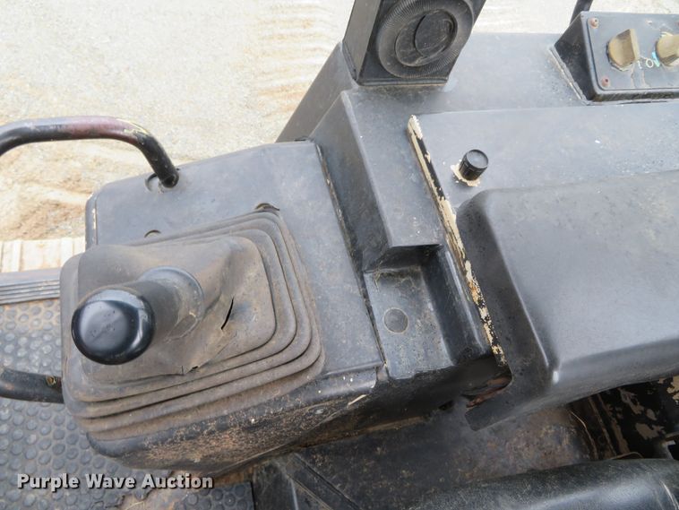 image for item DN7974 1997 Caterpillar 953C  track loader