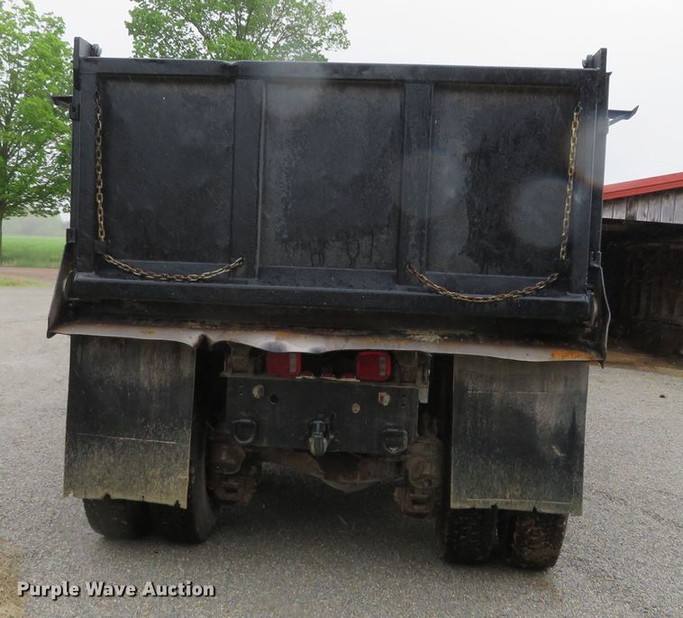 image for item DN7975 1992 Mack RD690S  dump truck