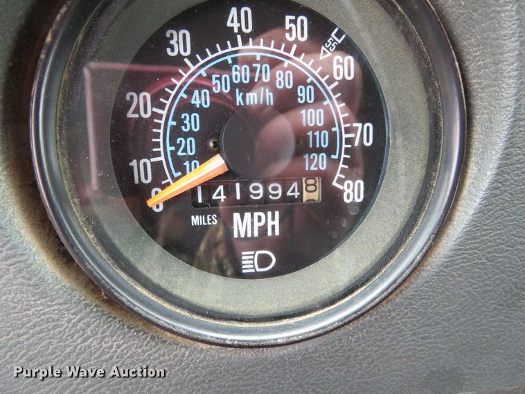 image for item DN7975 1992 Mack RD690S  dump truck