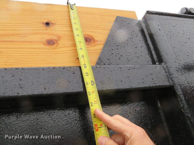 image for item DN7975 1992 Mack RD690S  dump truck