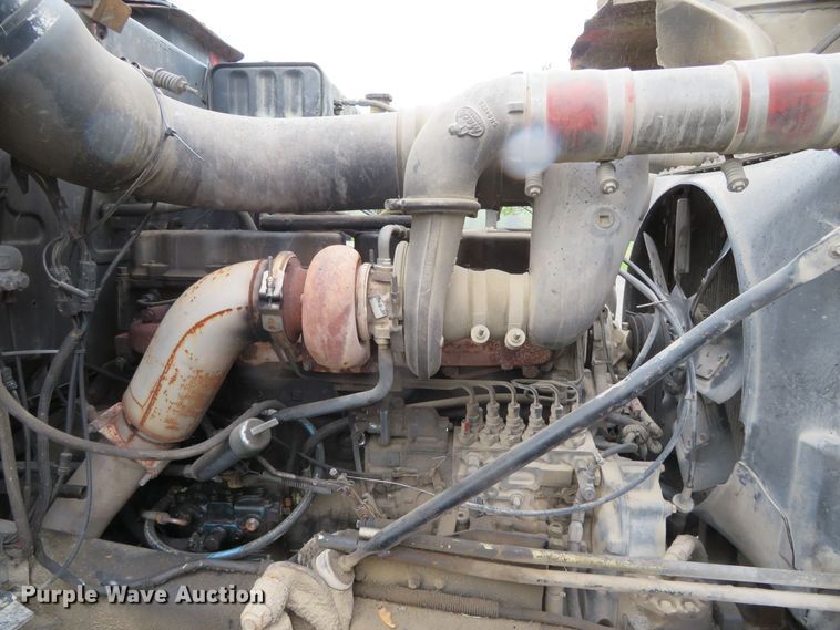 image for item DN7975 1992 Mack RD690S  dump truck