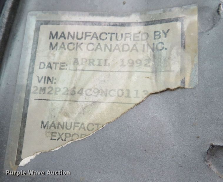 image for item DN7975 1992 Mack RD690S  dump truck