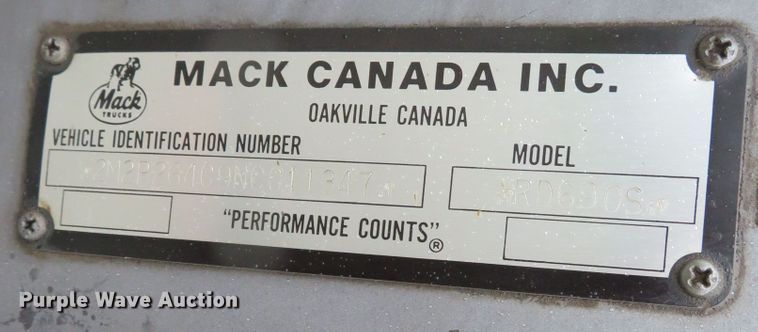 image for item DN7975 1992 Mack RD690S  dump truck