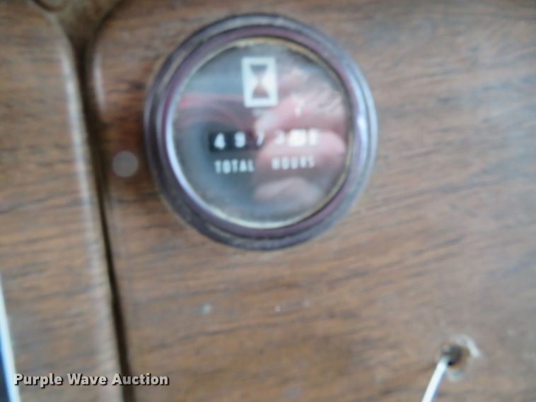 image for item DN7976 1989 International 8300  dump truck