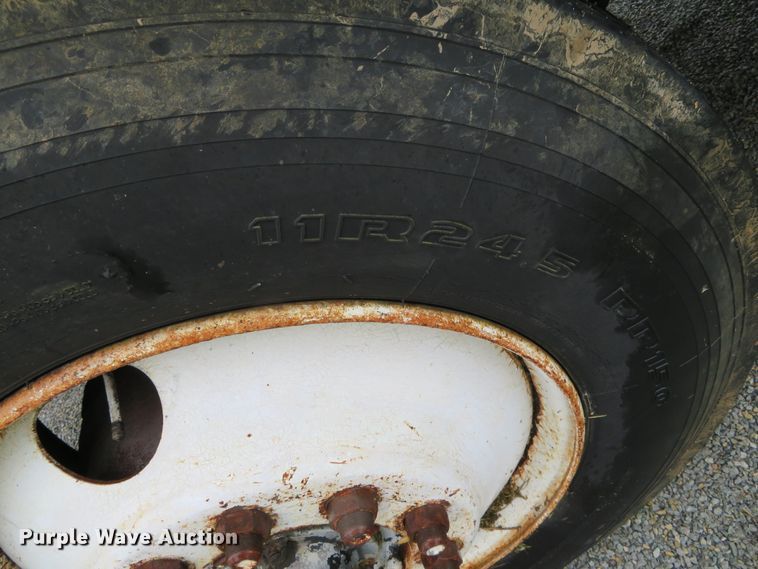 image for item DN7976 1989 International 8300  dump truck