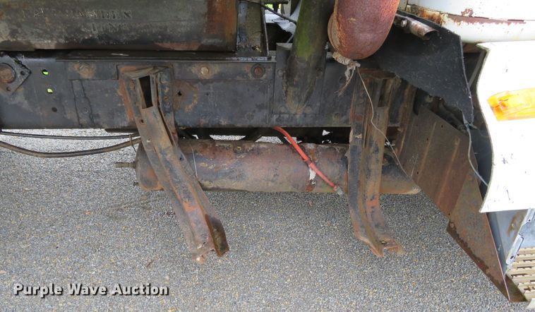 image for item DN7976 1989 International 8300  dump truck