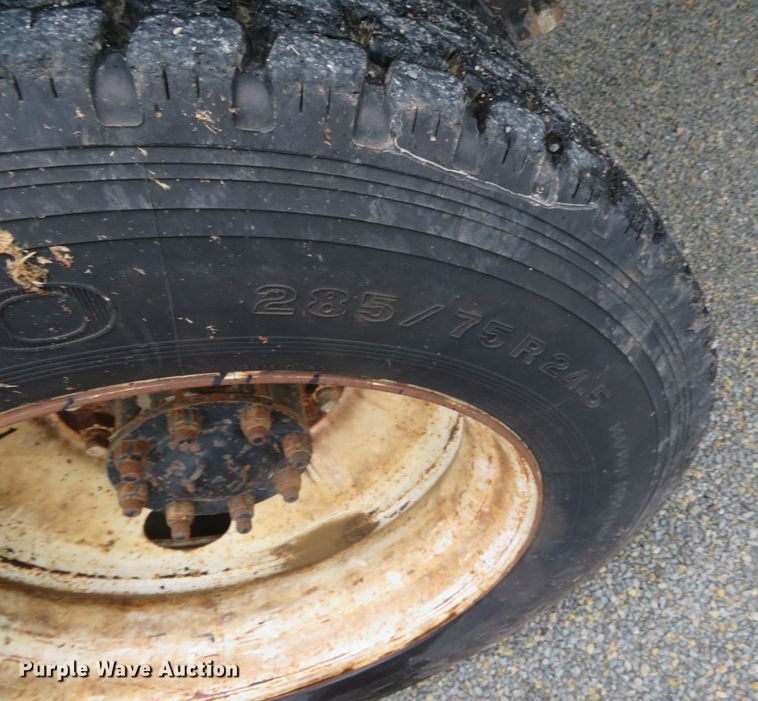 image for item DN7976 1989 International 8300  dump truck