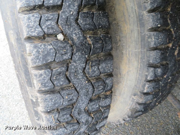 image for item DN7976 1989 International 8300  dump truck