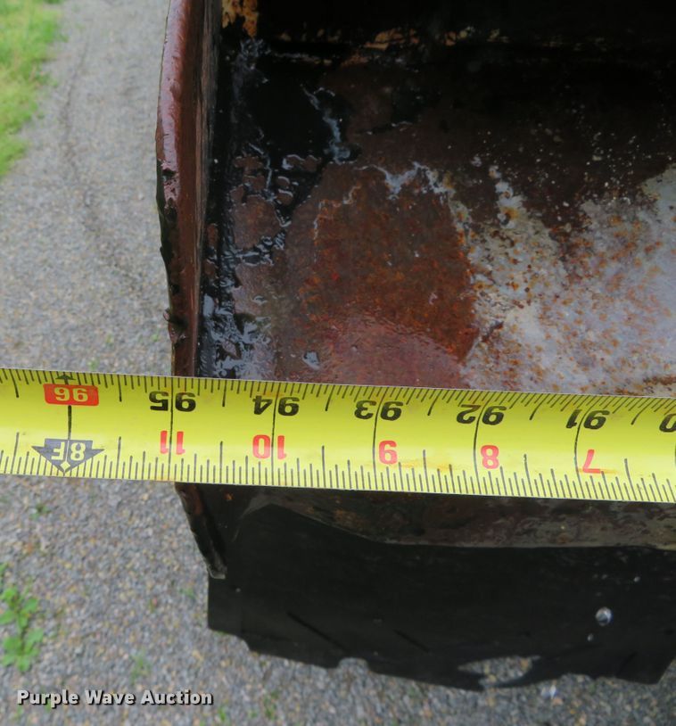 image for item DN7976 1989 International 8300  dump truck