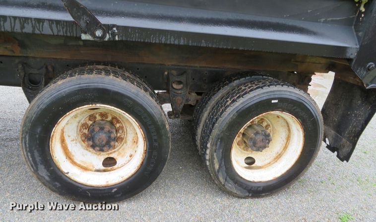 image for item DN7976 1989 International 8300  dump truck