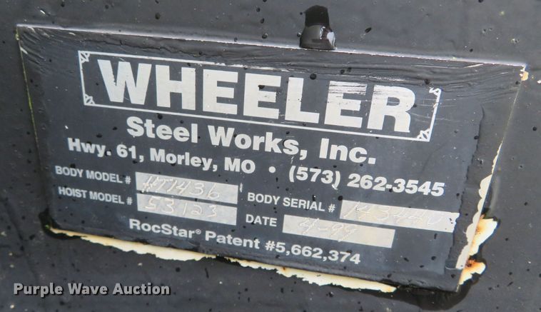 image for item DN7976 1989 International 8300  dump truck