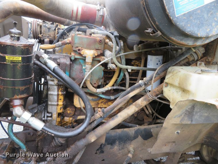 image for item DN7976 1989 International 8300  dump truck