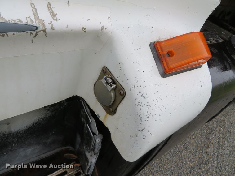 image for item DN7976 1989 International 8300  dump truck