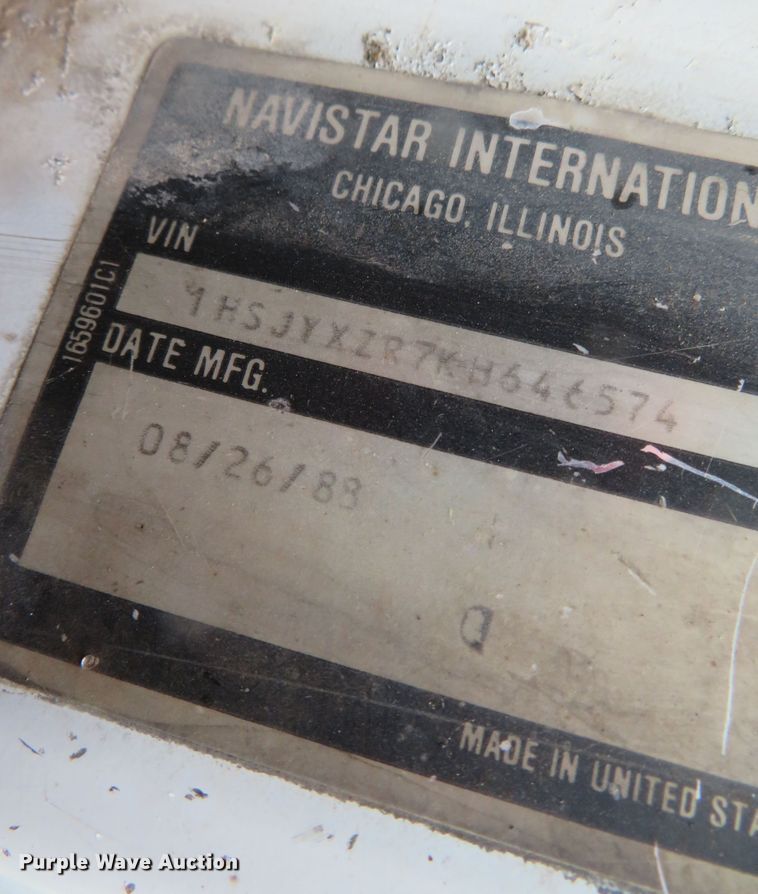 image for item DN7976 1989 International 8300  dump truck