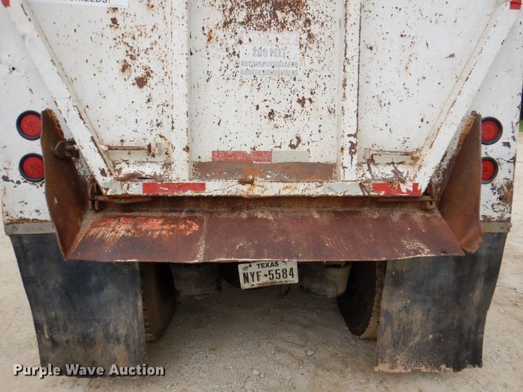 image for item DP3971 1992 Freightliner FLD120  dump truck