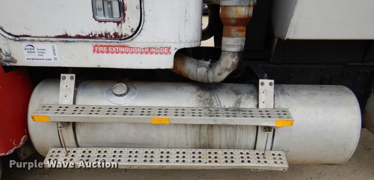 image for item DP3971 1992 Freightliner FLD120  dump truck