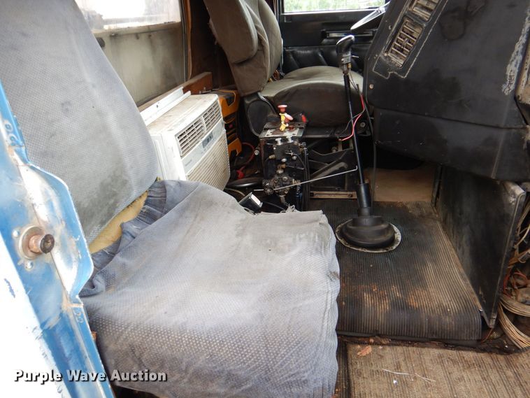 image for item DP3971 1992 Freightliner FLD120  dump truck