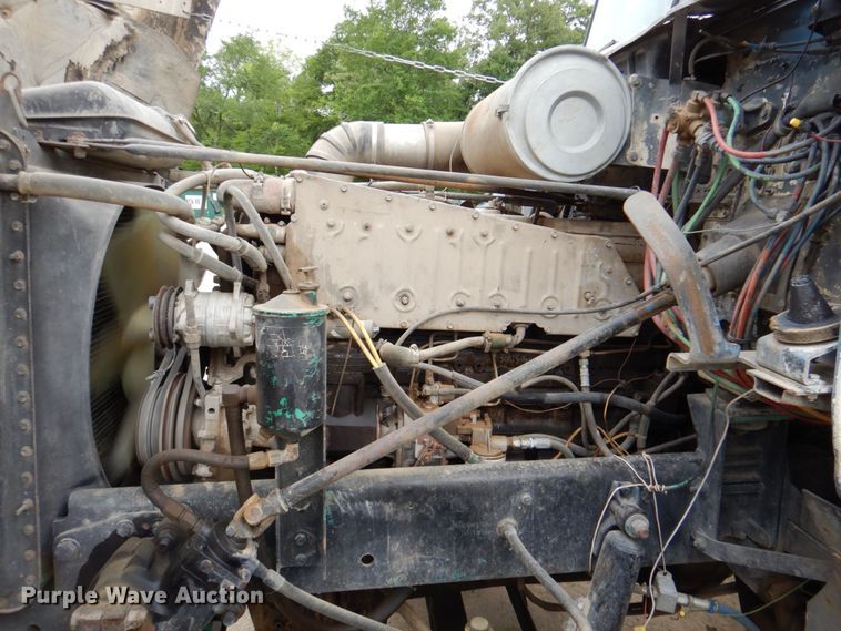 image for item DP3971 1992 Freightliner FLD120  dump truck