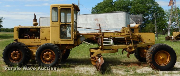 image for item DP3979 1963 Caterpillar 12E  rigid frame motor grader