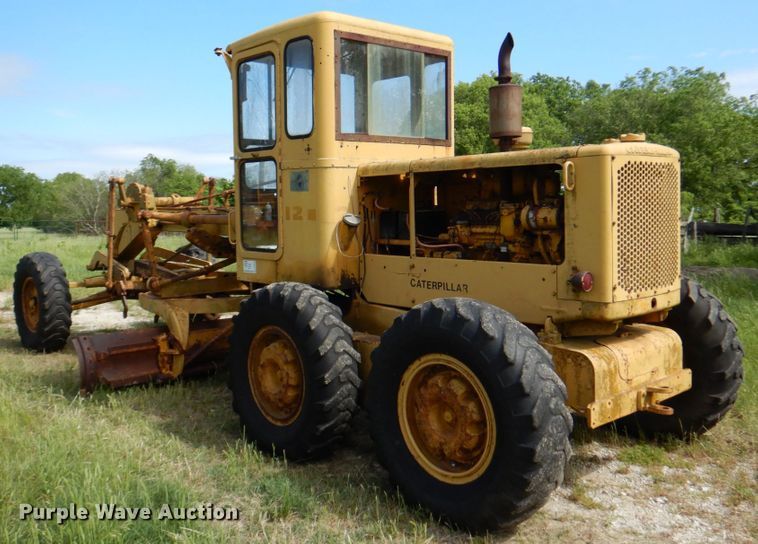 image for item DP3979 1963 Caterpillar 12E  rigid frame motor grader