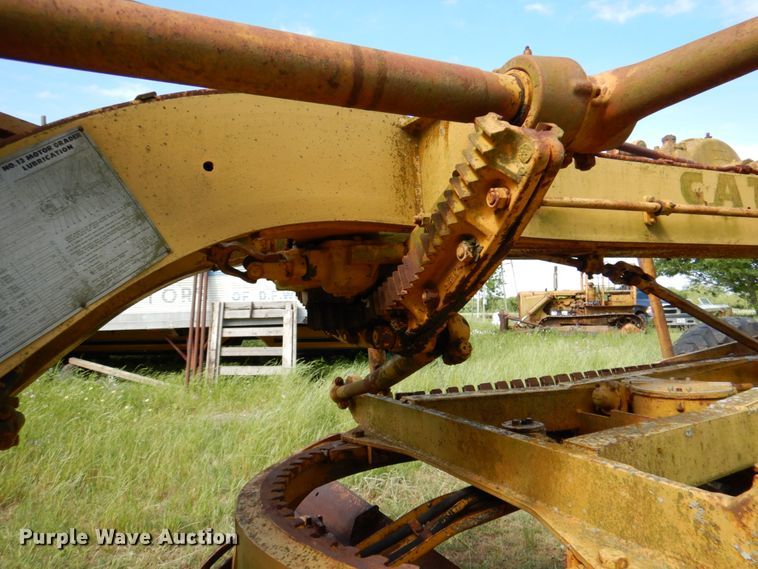image for item DP3979 1963 Caterpillar 12E  rigid frame motor grader