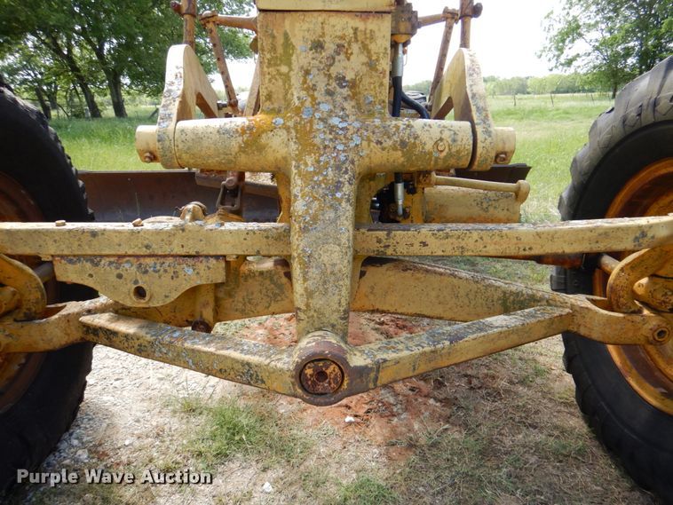image for item DP3979 1963 Caterpillar 12E  rigid frame motor grader