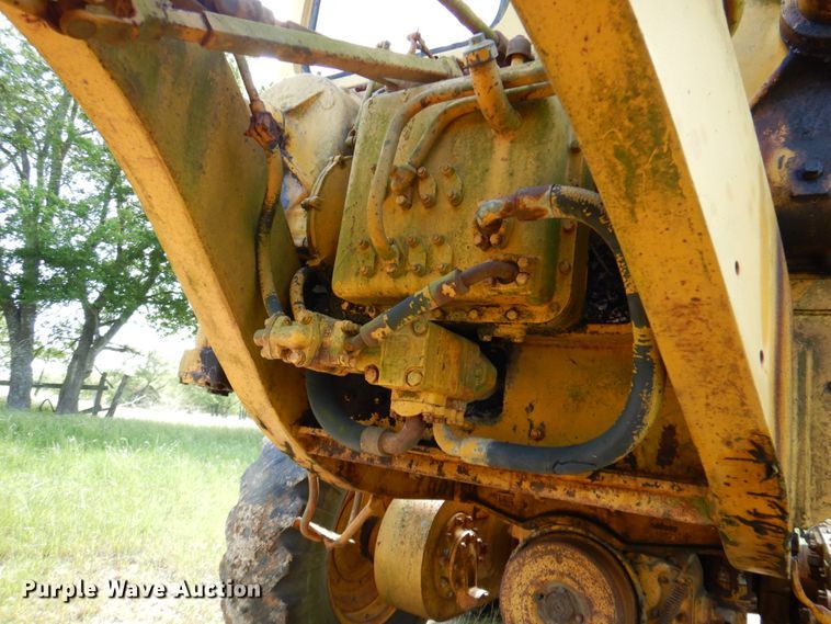 image for item DP3979 1963 Caterpillar 12E  rigid frame motor grader