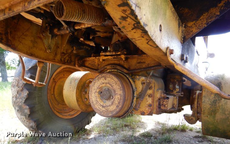 image for item DP3979 1963 Caterpillar 12E  rigid frame motor grader