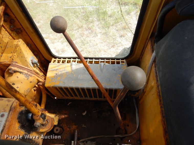 image for item DP3979 1963 Caterpillar 12E  rigid frame motor grader