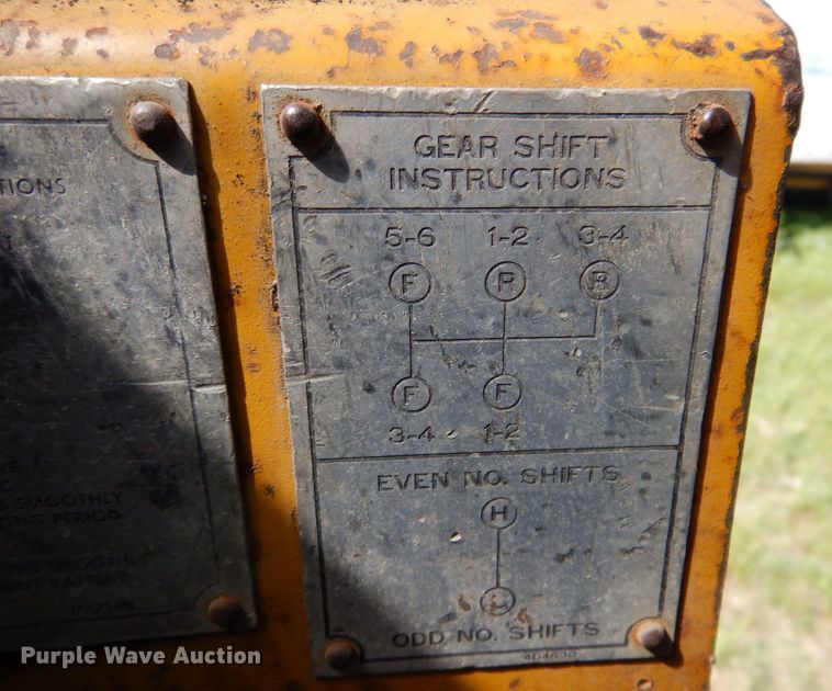 image for item DP3979 1963 Caterpillar 12E  rigid frame motor grader