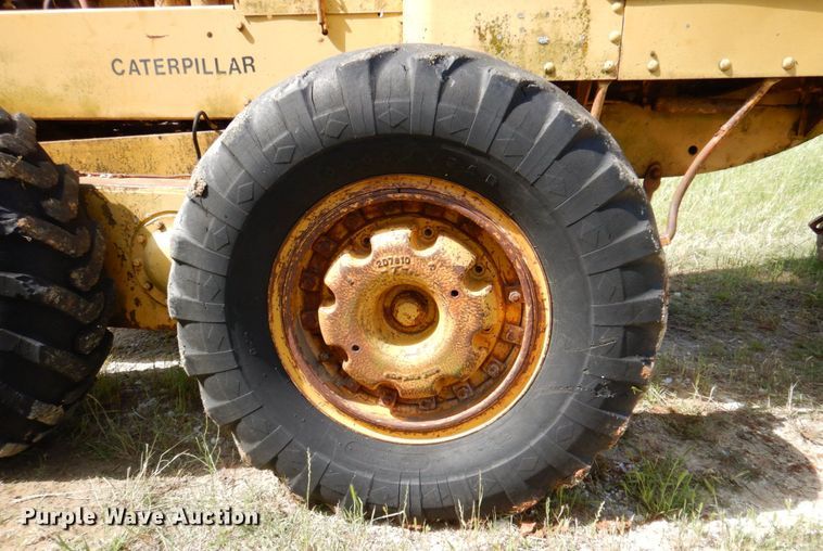 image for item DP3979 1963 Caterpillar 12E  rigid frame motor grader