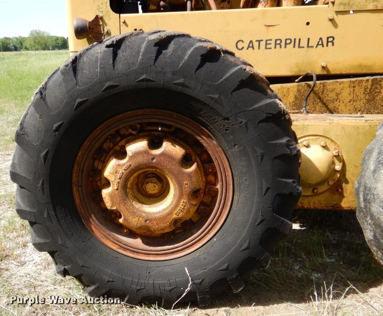 image for item DP3979 1963 Caterpillar 12E  rigid frame motor grader