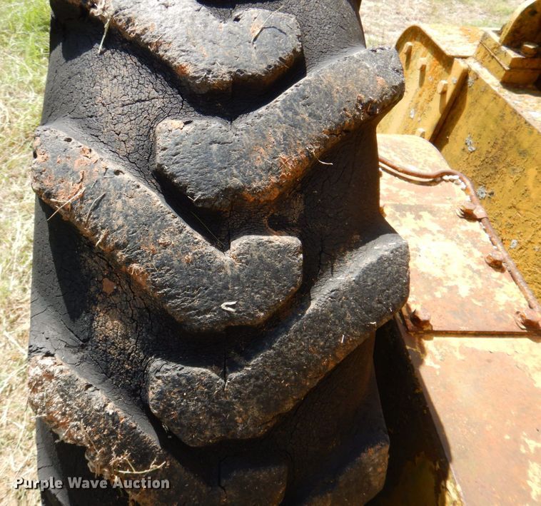 image for item DP3979 1963 Caterpillar 12E  rigid frame motor grader