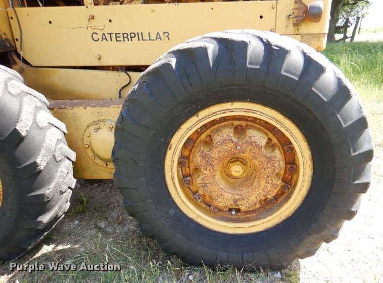 image for item DP3979 1963 Caterpillar 12E  rigid frame motor grader